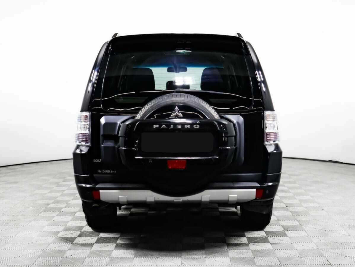 Mitsubishi Pajero с пробегом — 2013 год. Фото: #5