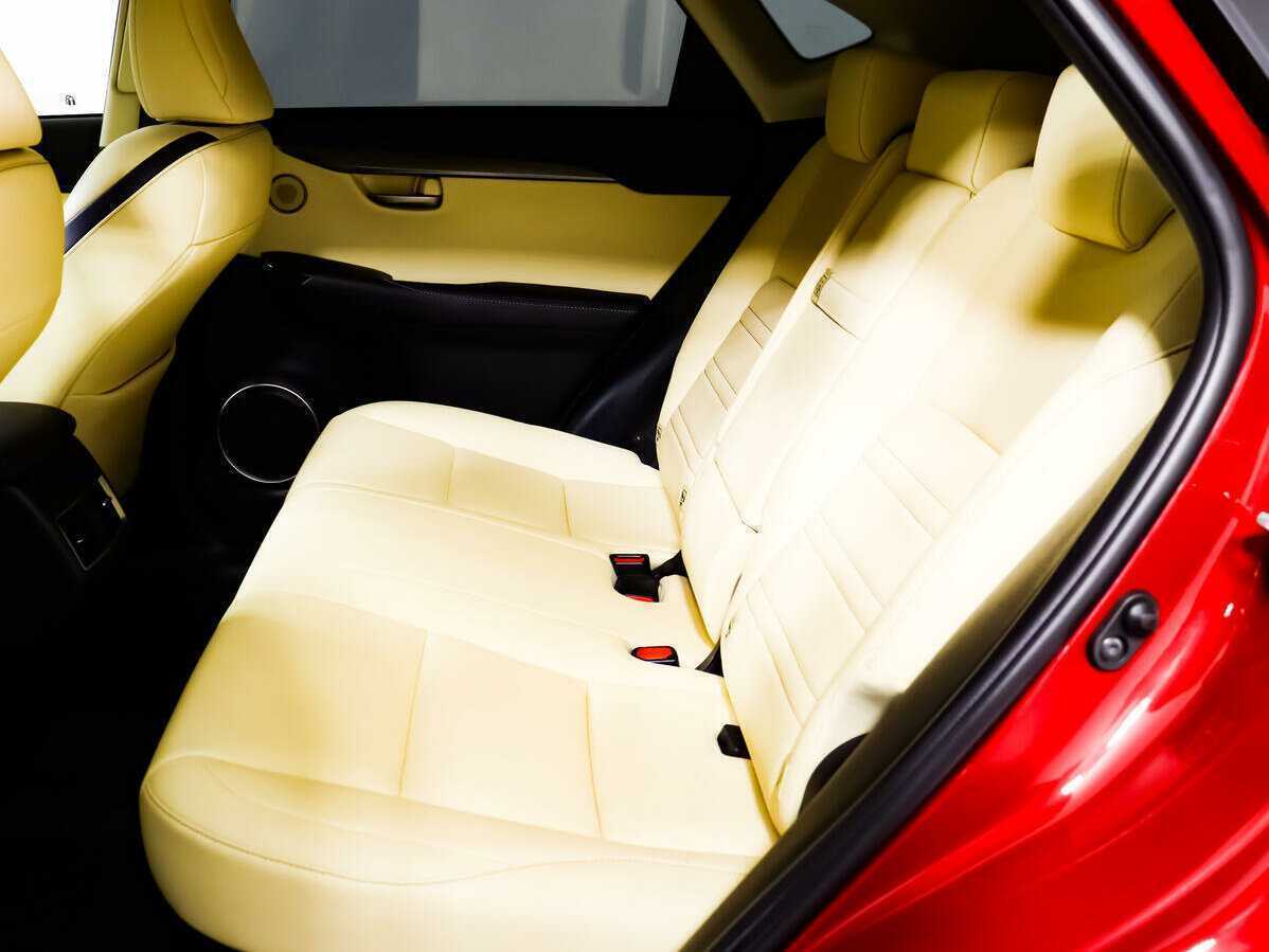 Lexus NX с пробегом — 2016 год. Фото: #11