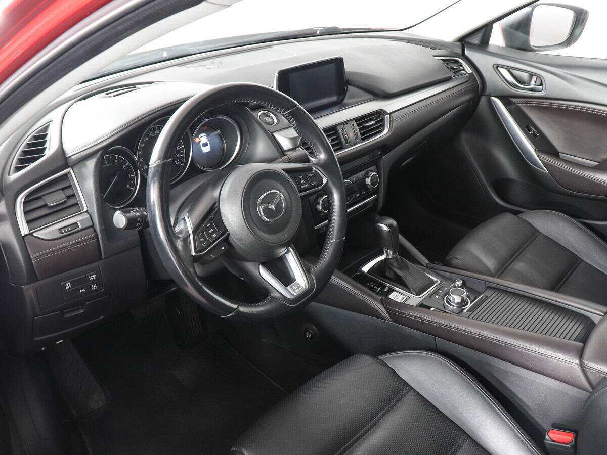Mazda 6 с пробегом — 2017 год. Фото: #8