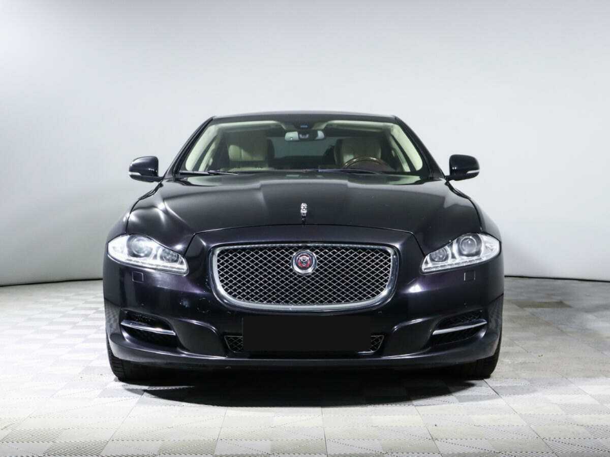 Jaguar XJ с пробегом — 2014 год. Фото: #1