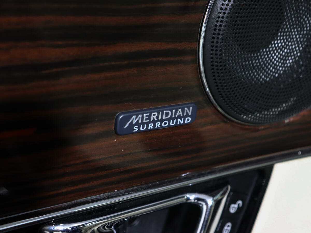 Jaguar XJ с пробегом — 2014 год. Фото: #25