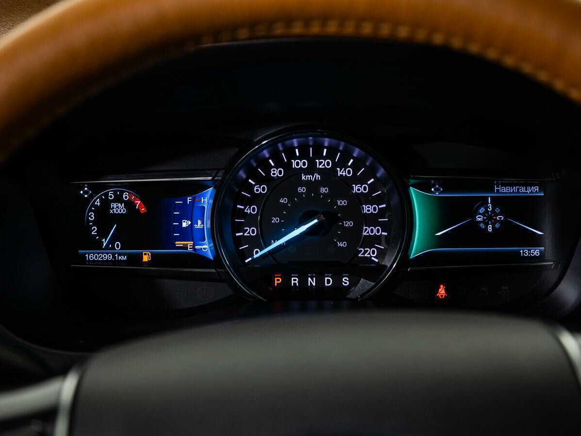 Ford Explorer с пробегом — 2016 год. Фото: #9