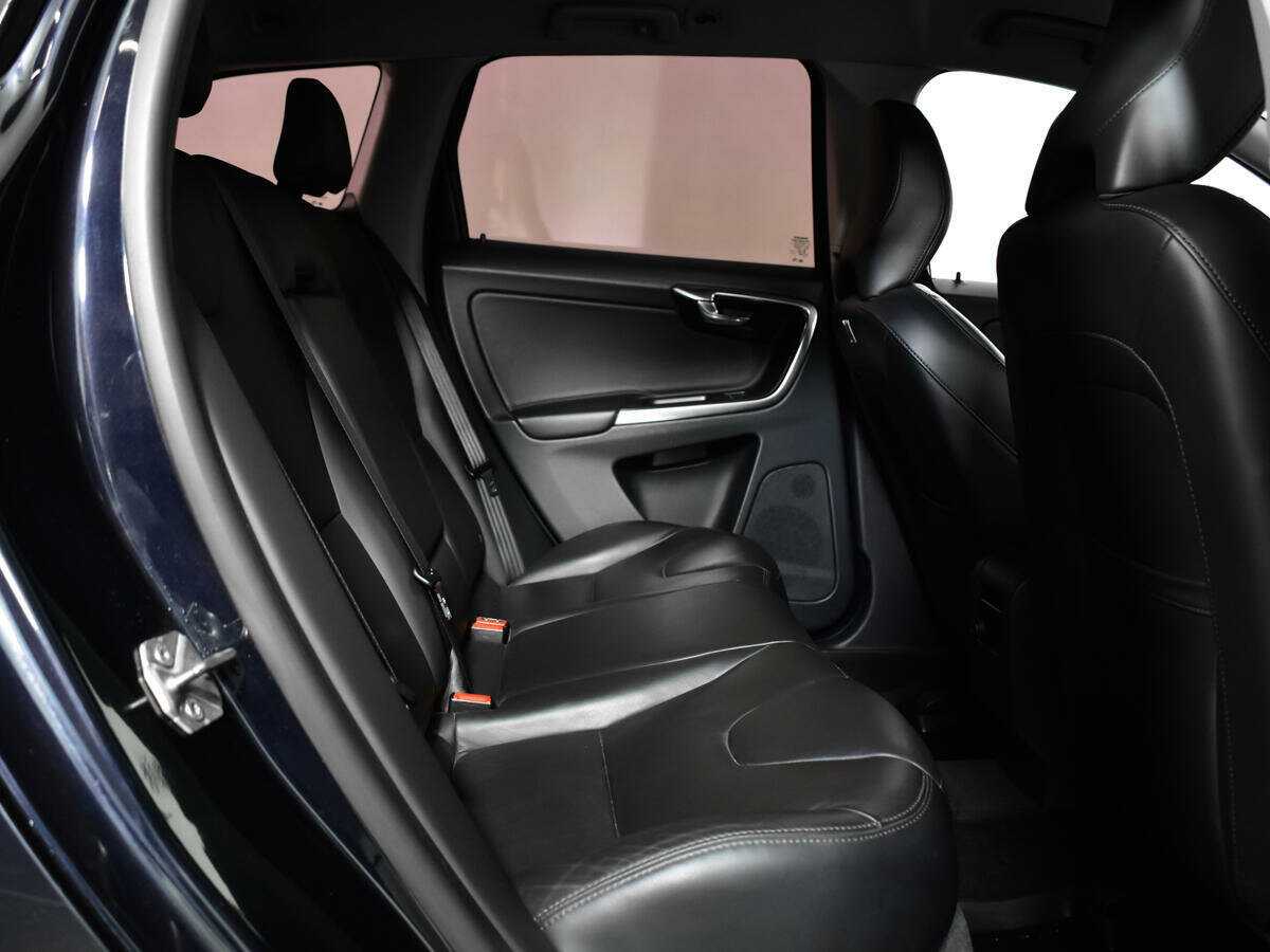Volvo XC60 с пробегом — 2016 год. Фото: #9