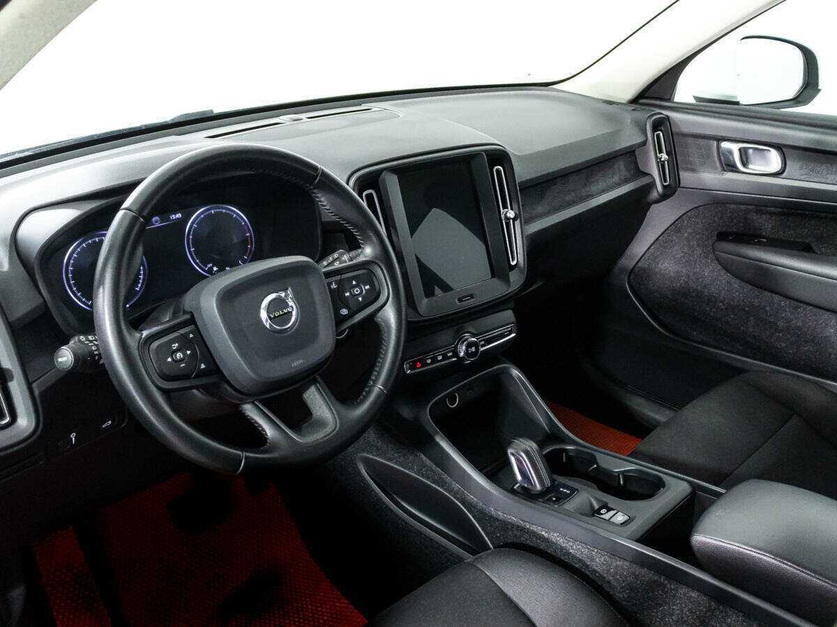 Volvo XC40 с пробегом — 2018 год. Фото: #10