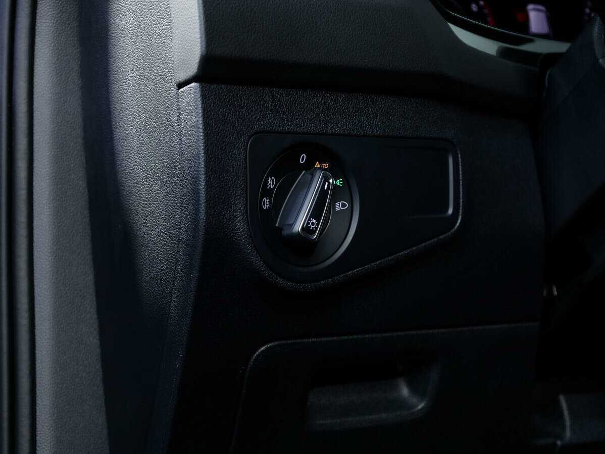 Volkswagen Tiguan с пробегом — 2018 год. Фото: #12