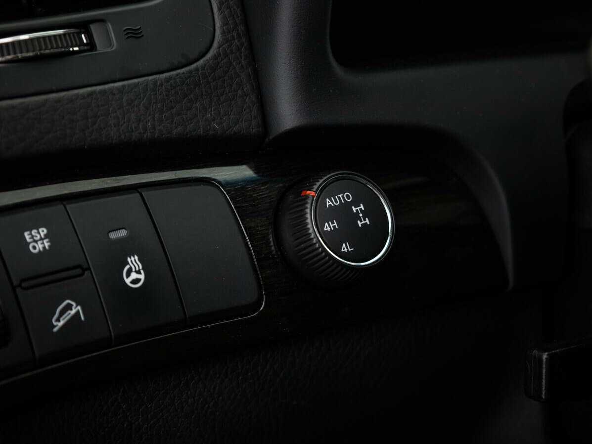 Kia Mohave с пробегом — 2014 год. Фото: #15