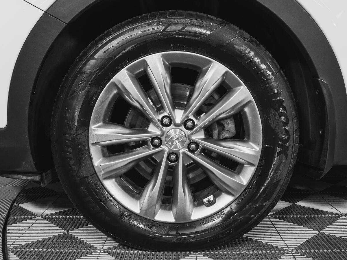 Hyundai Santa Fe с пробегом — 2018 год. Фото: #15