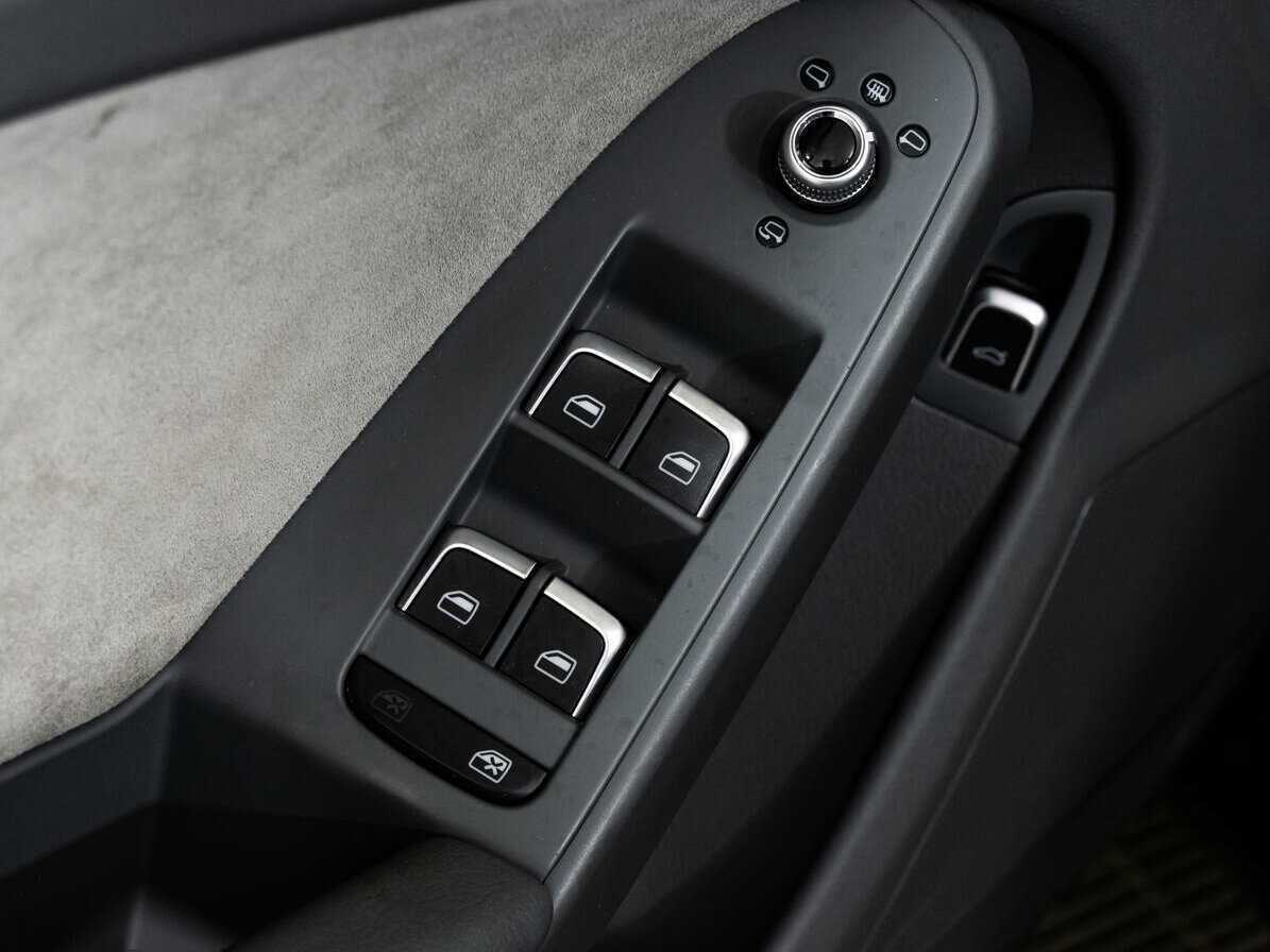 Audi A4 с пробегом — 2015 год. Фото: #17