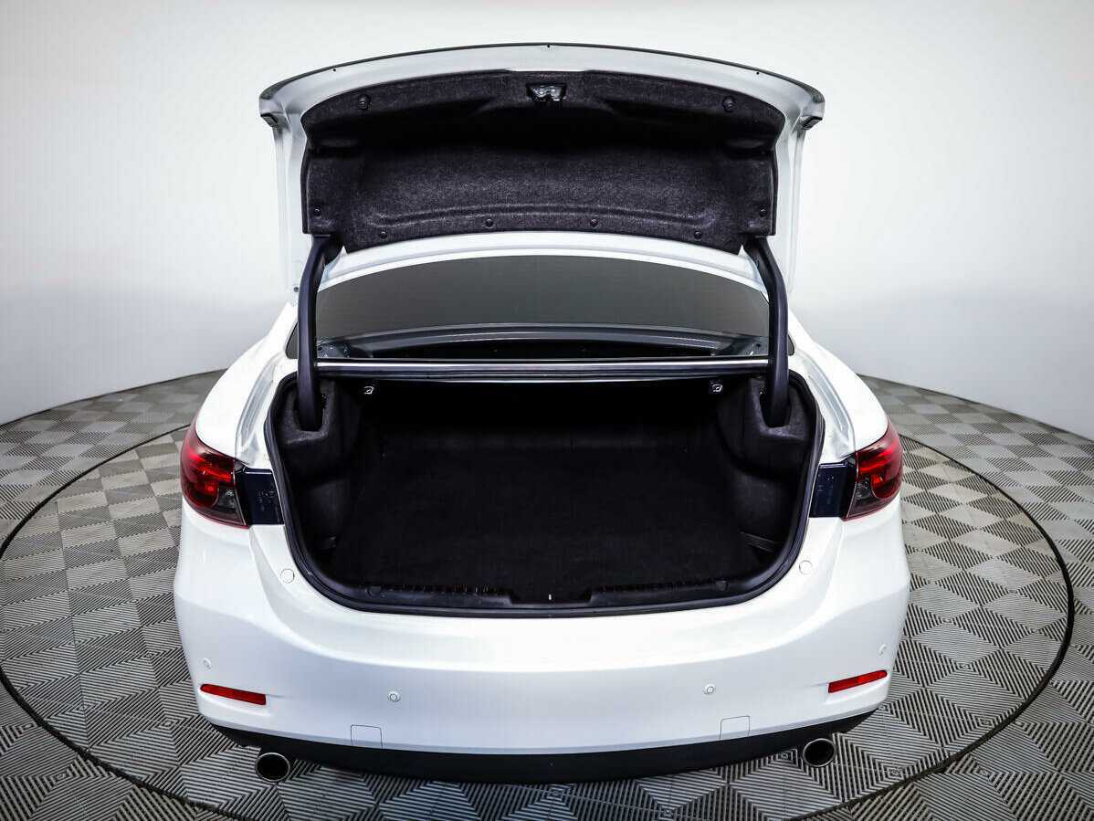 Mazda 6 с пробегом — 2015 год. Фото: #25