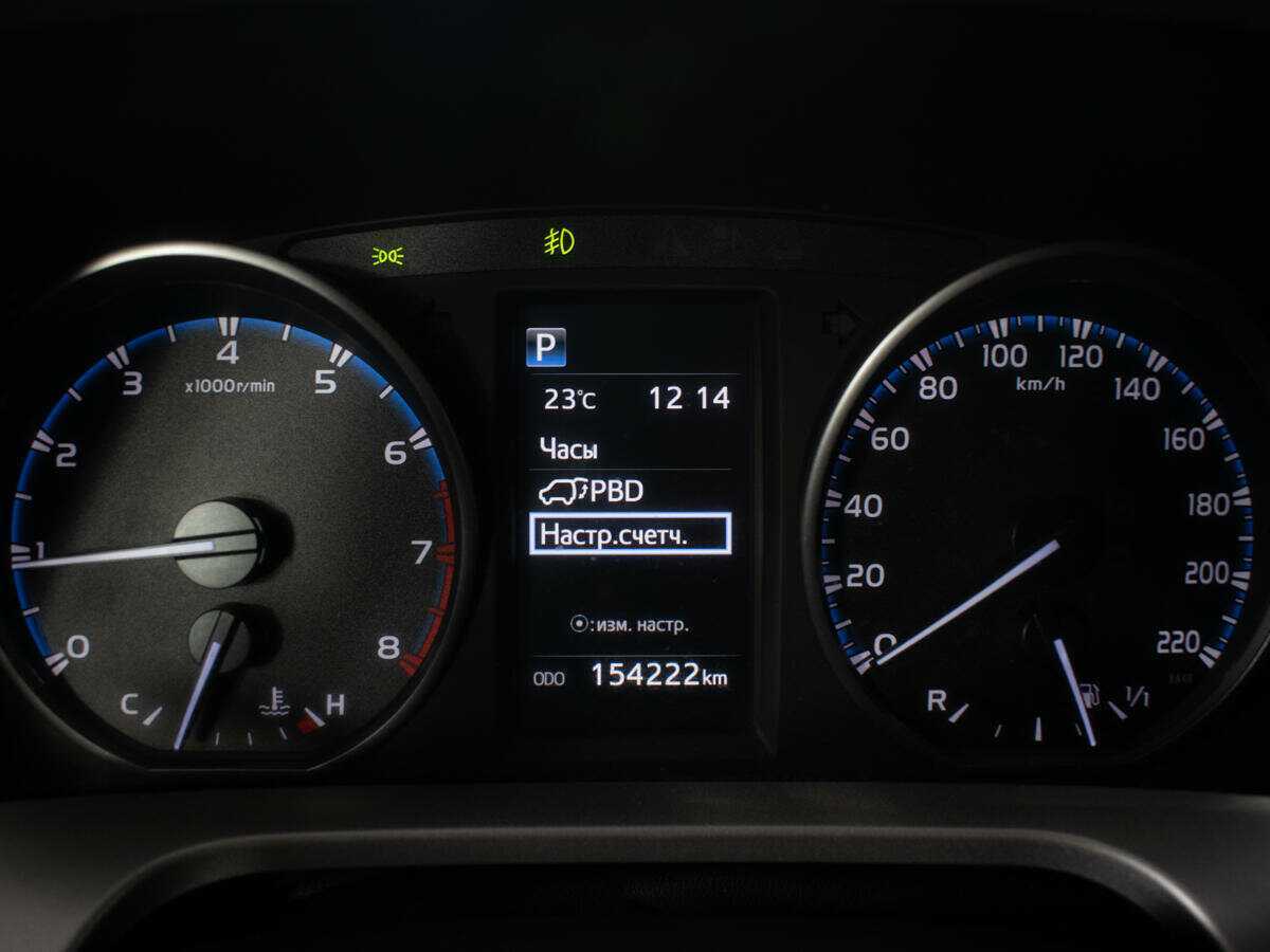 Toyota RAV4 с пробегом — 2016 год. Фото: #8