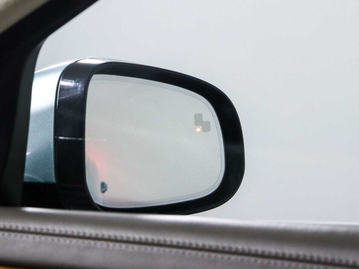 Jaguar XJ с пробегом — 2012 год. Фото: #20