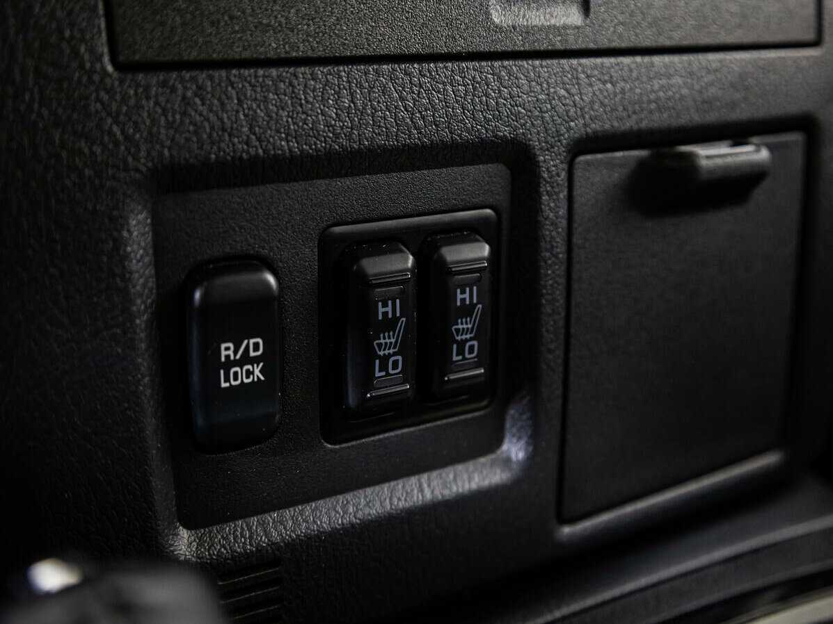 Mitsubishi Pajero с пробегом — 2018 год. Фото: #11