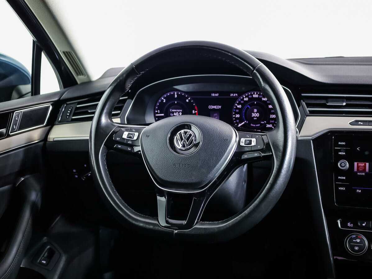Volkswagen Passat с пробегом — 2017 год. Фото: #9
