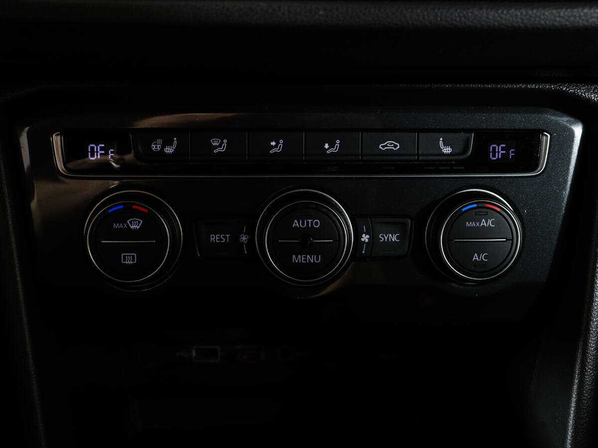 Volkswagen Tiguan с пробегом — 2018 год. Фото: #21