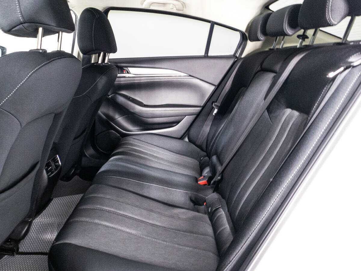 Mazda 6 с пробегом — 2019 год. Фото: #9