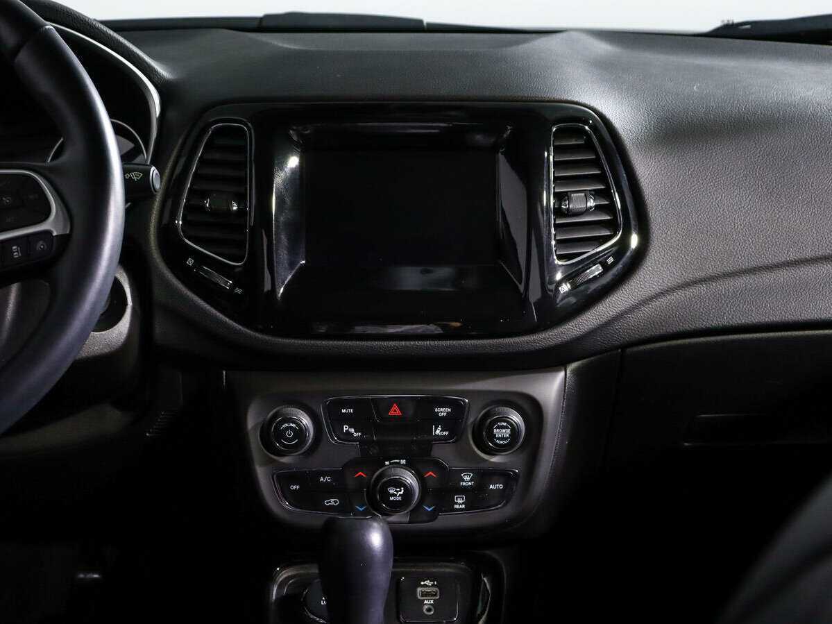 Jeep Compass с пробегом — 2019 год. Фото: #10