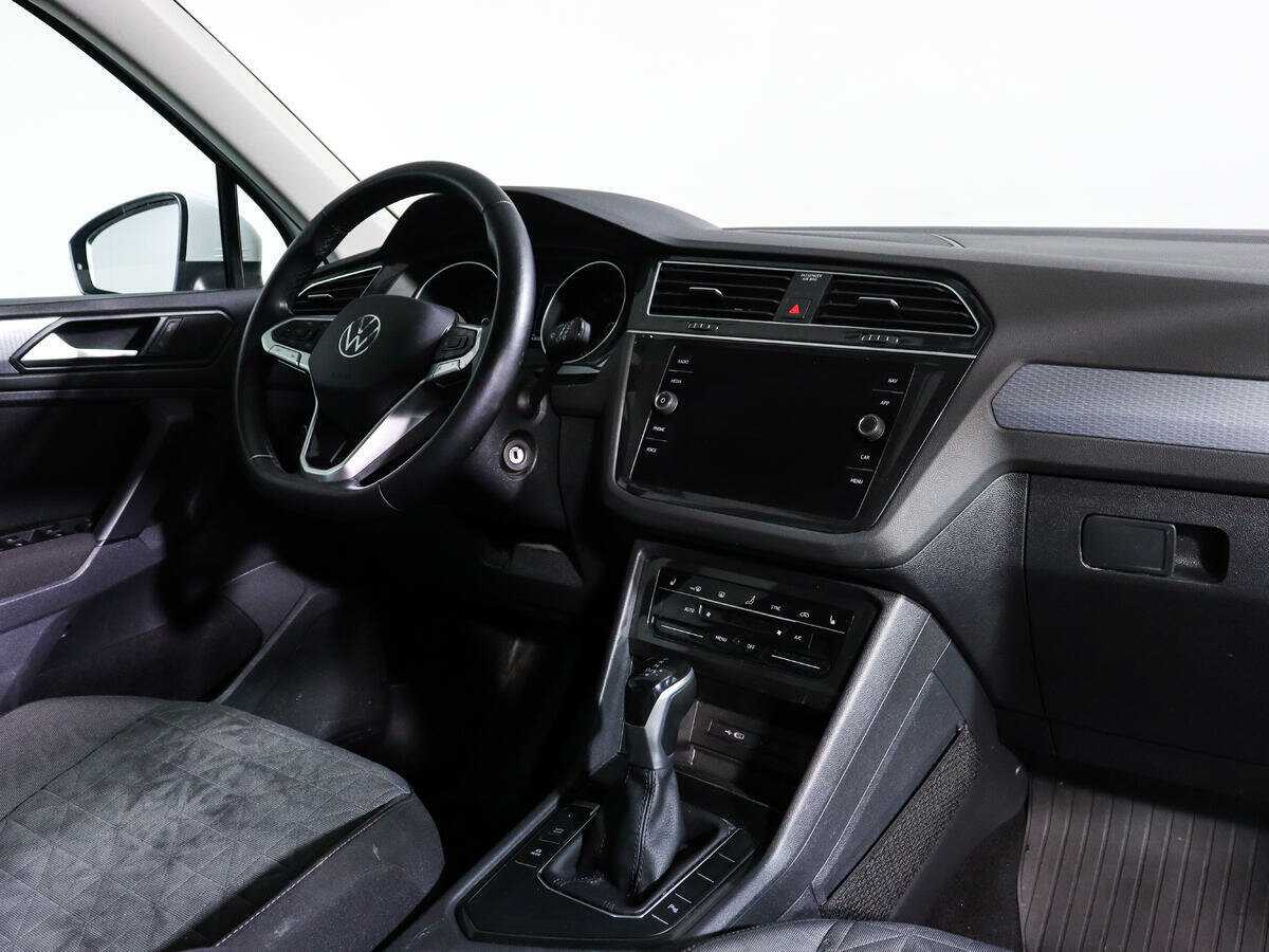 Volkswagen Tiguan с пробегом — 2020 год. Фото: #8