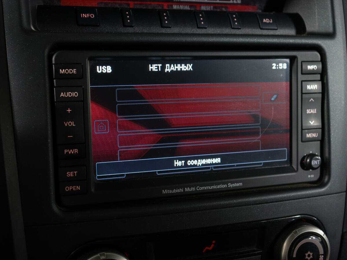 Mitsubishi Pajero с пробегом — 2012 год. Фото: #21