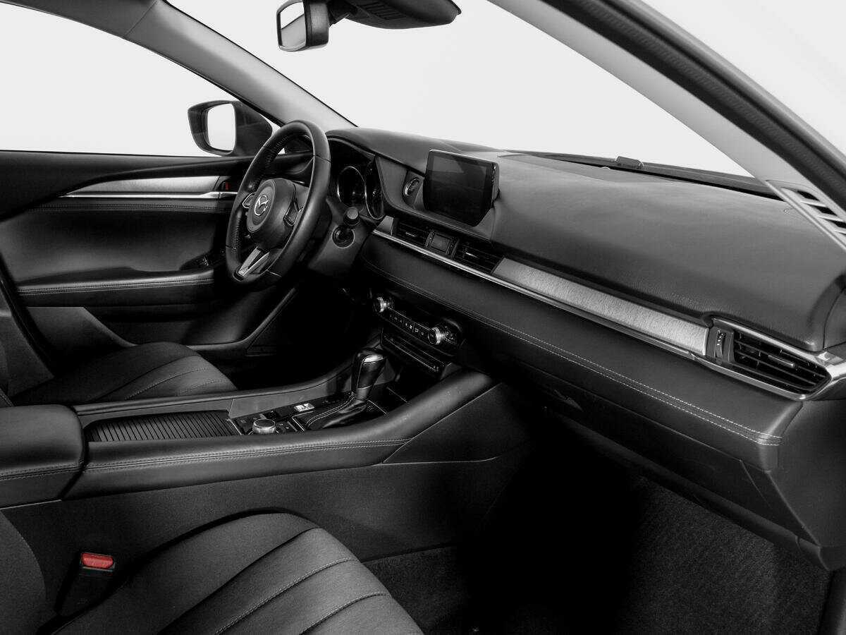 Mazda 6 с пробегом — 2018 год. Фото: #8