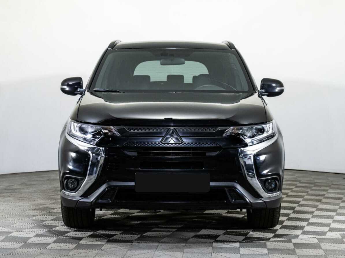 Mitsubishi Outlander с пробегом — 2021 год. Фото: #1