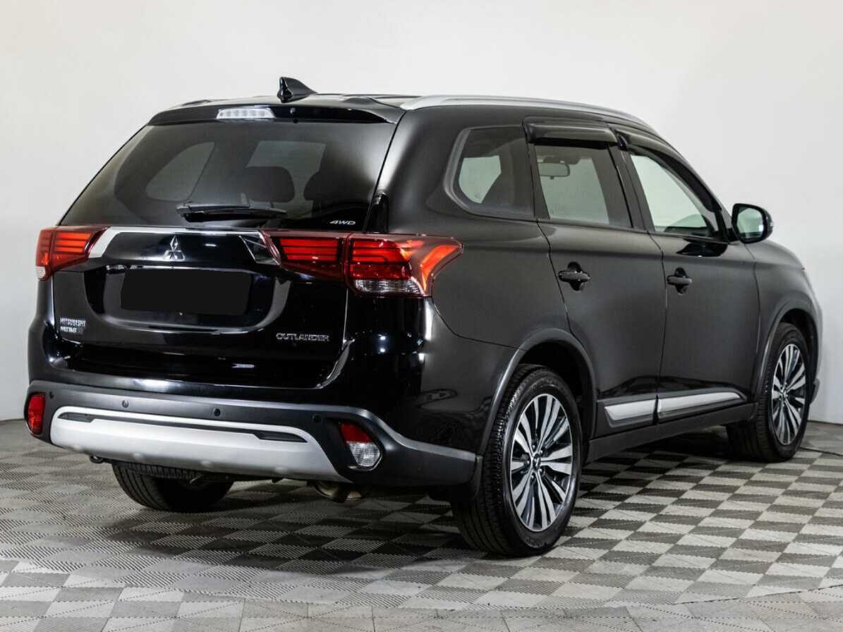 Mitsubishi Outlander с пробегом — 2019 год. Фото: #4