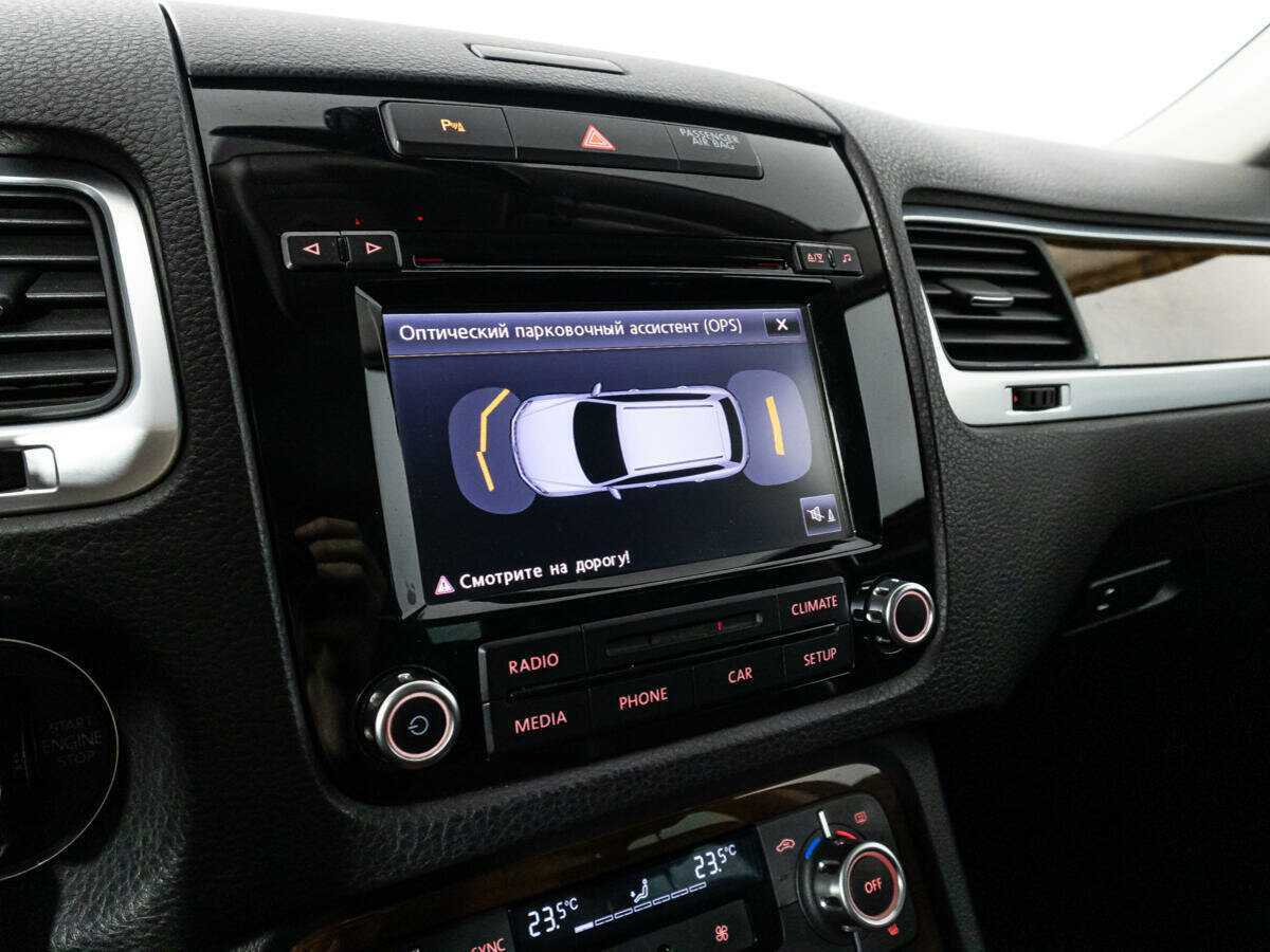 Volkswagen Touareg с пробегом — 2013 год. Фото: #17