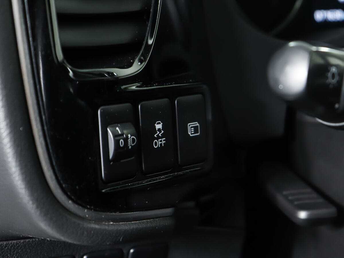 Mitsubishi Outlander с пробегом — 2018 год. Фото: #15