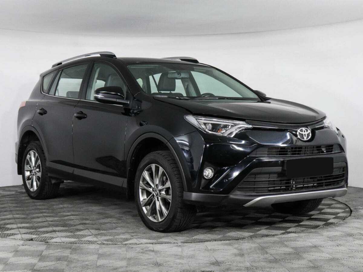 Toyota RAV4 с пробегом — 2018 год. Фото: #2