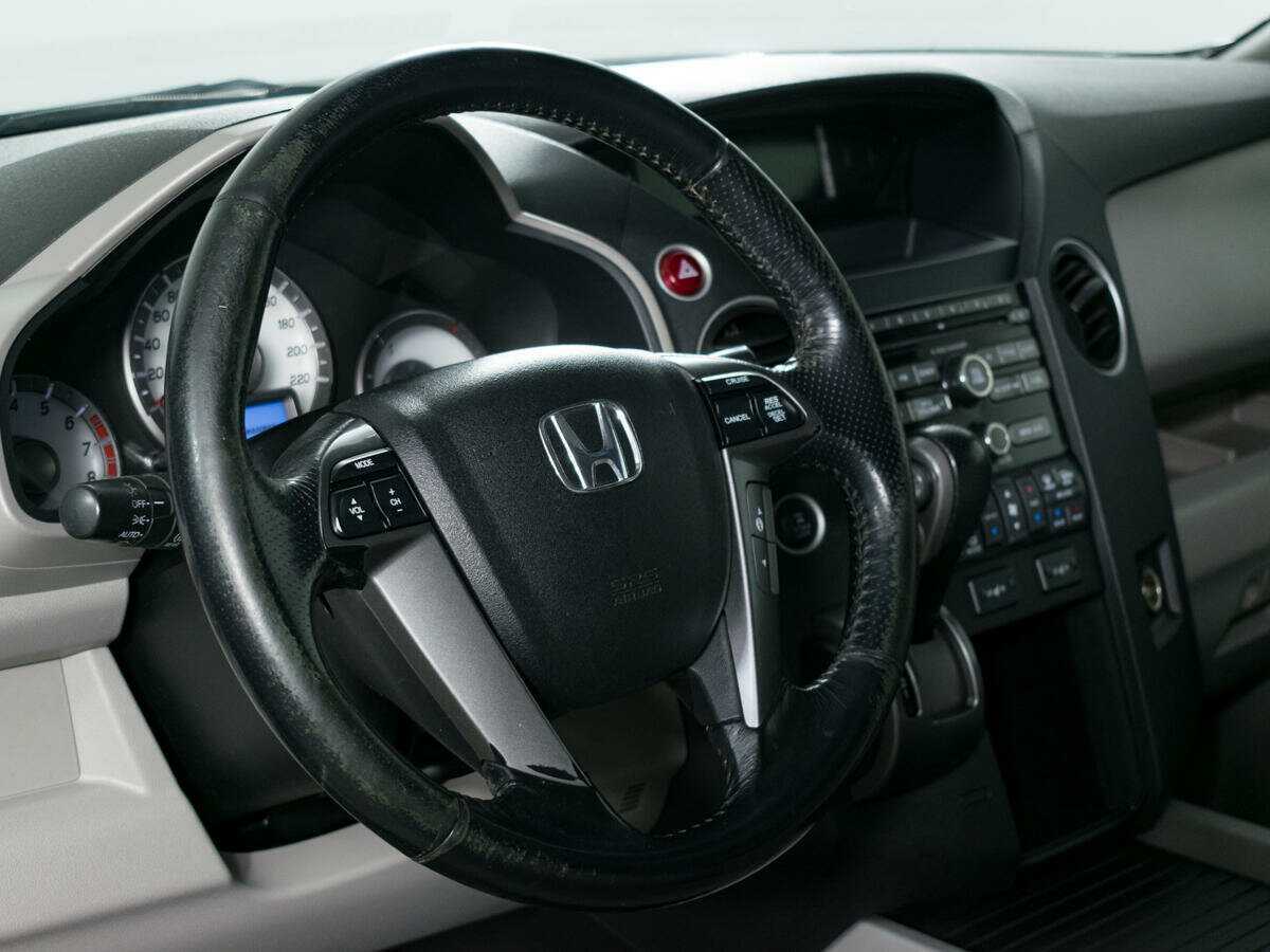 Honda Pilot с пробегом — 2012 год. Фото: #8
