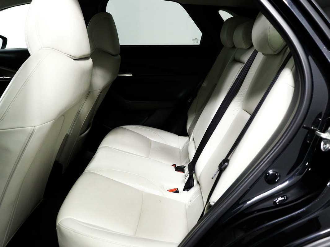 Mazda CX-30 с пробегом — 2021 год. Фото: #11