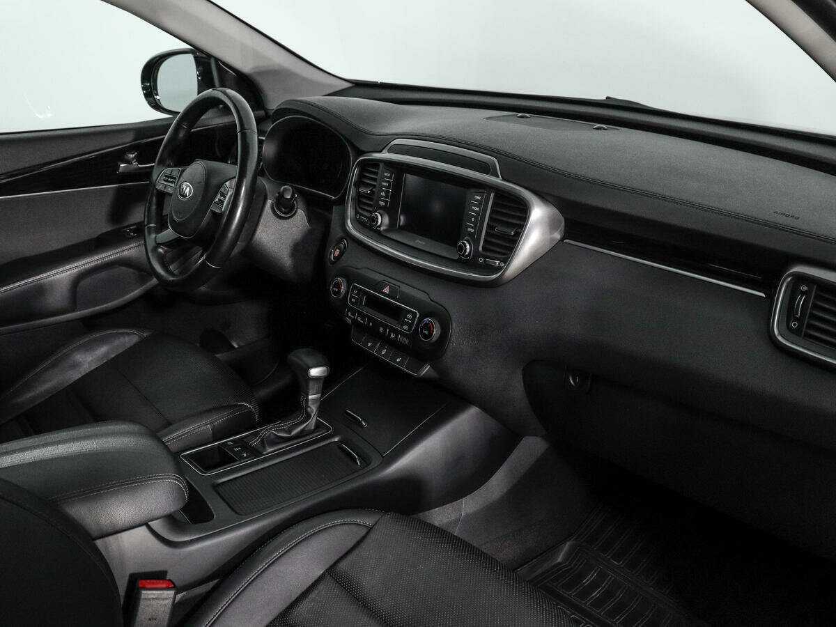 Kia Sorento с пробегом — 2019 год. Фото: #13