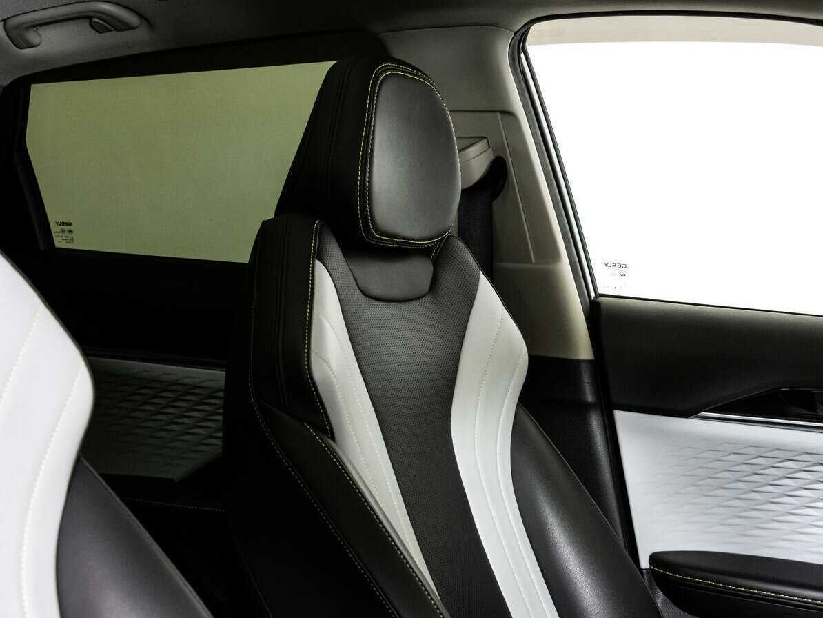 Geely Coolray с пробегом — 2023 год. Фото: #14