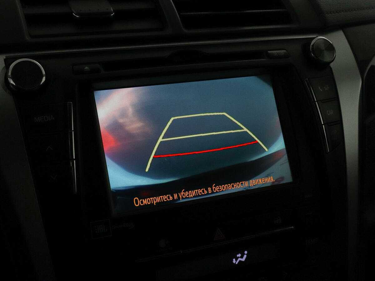 Toyota Camry с пробегом — 2017 год. Фото: #12