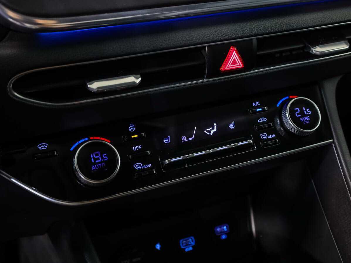 Hyundai Sonata с пробегом — 2021 год. Фото: #12
