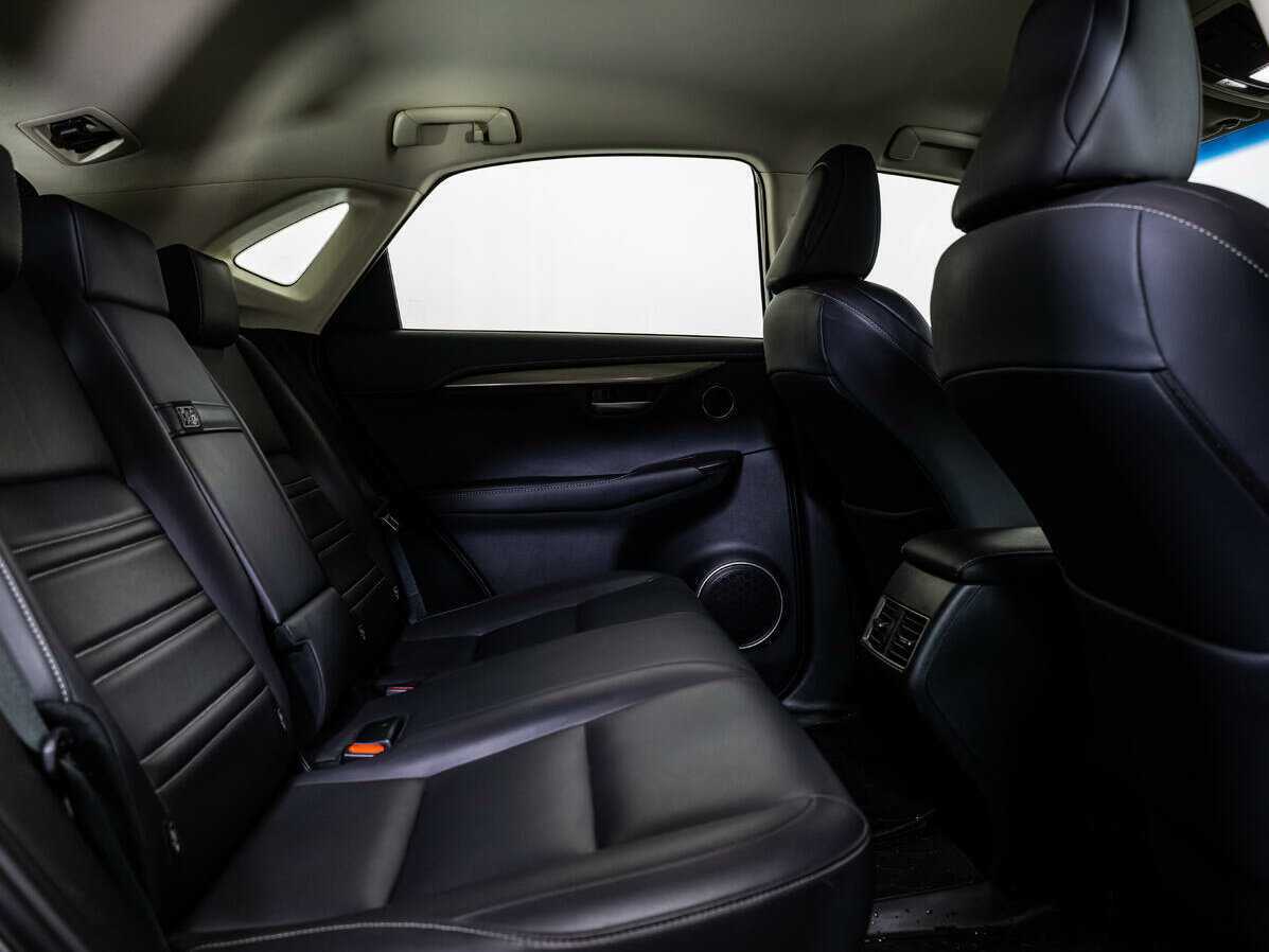 Lexus NX с пробегом — 2015 год. Фото: #10