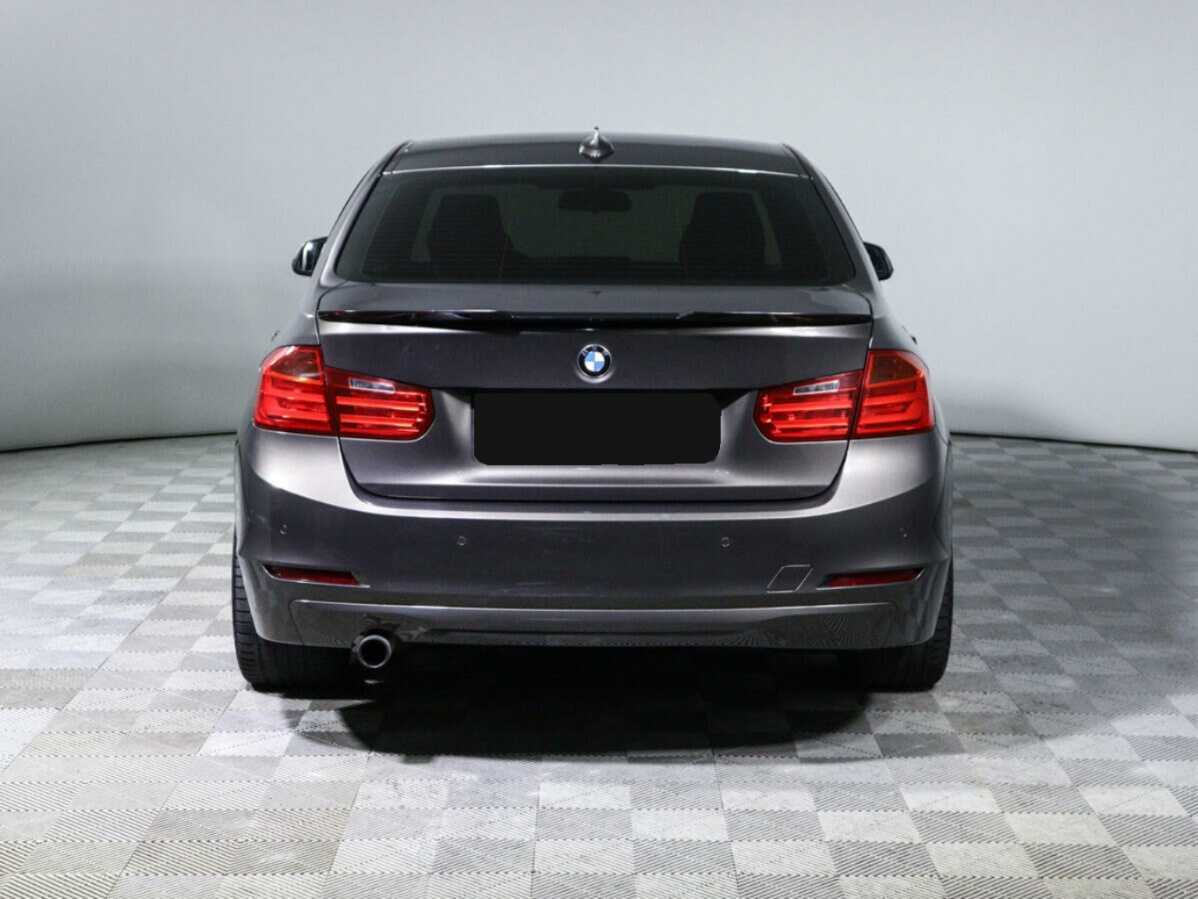 BMW 3 серии с пробегом — 2013 год. Фото: #4