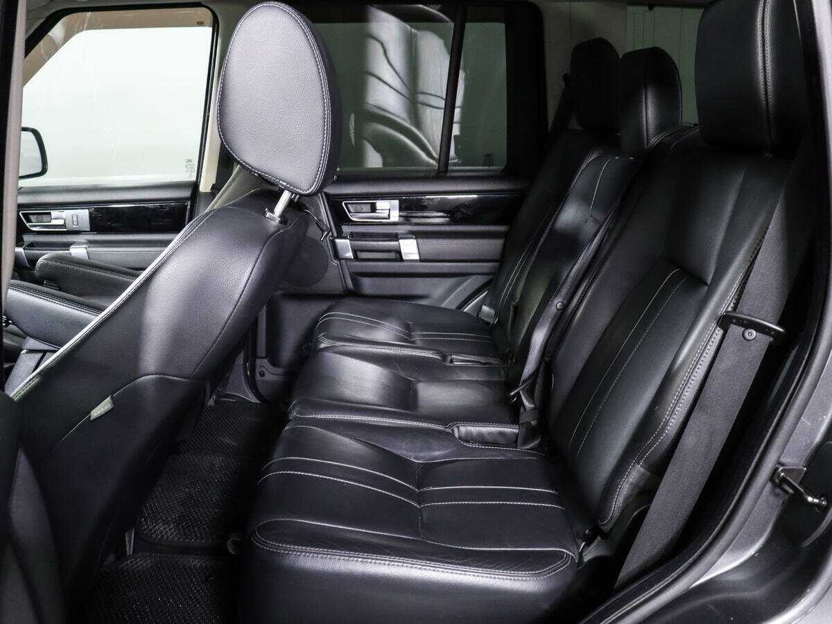 Land Rover Discovery с пробегом — 2013 год. Фото: #8