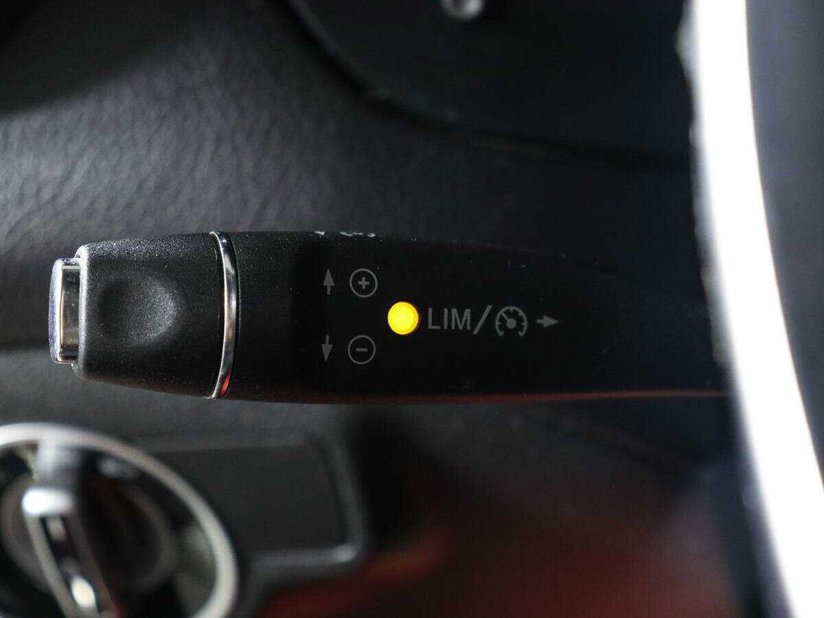 Mercedes-Benz CLA с пробегом — 2013 год. Фото: #14