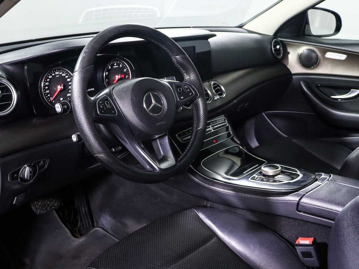 Mercedes-Benz E-Класс с пробегом — 2017 год. Фото: #13