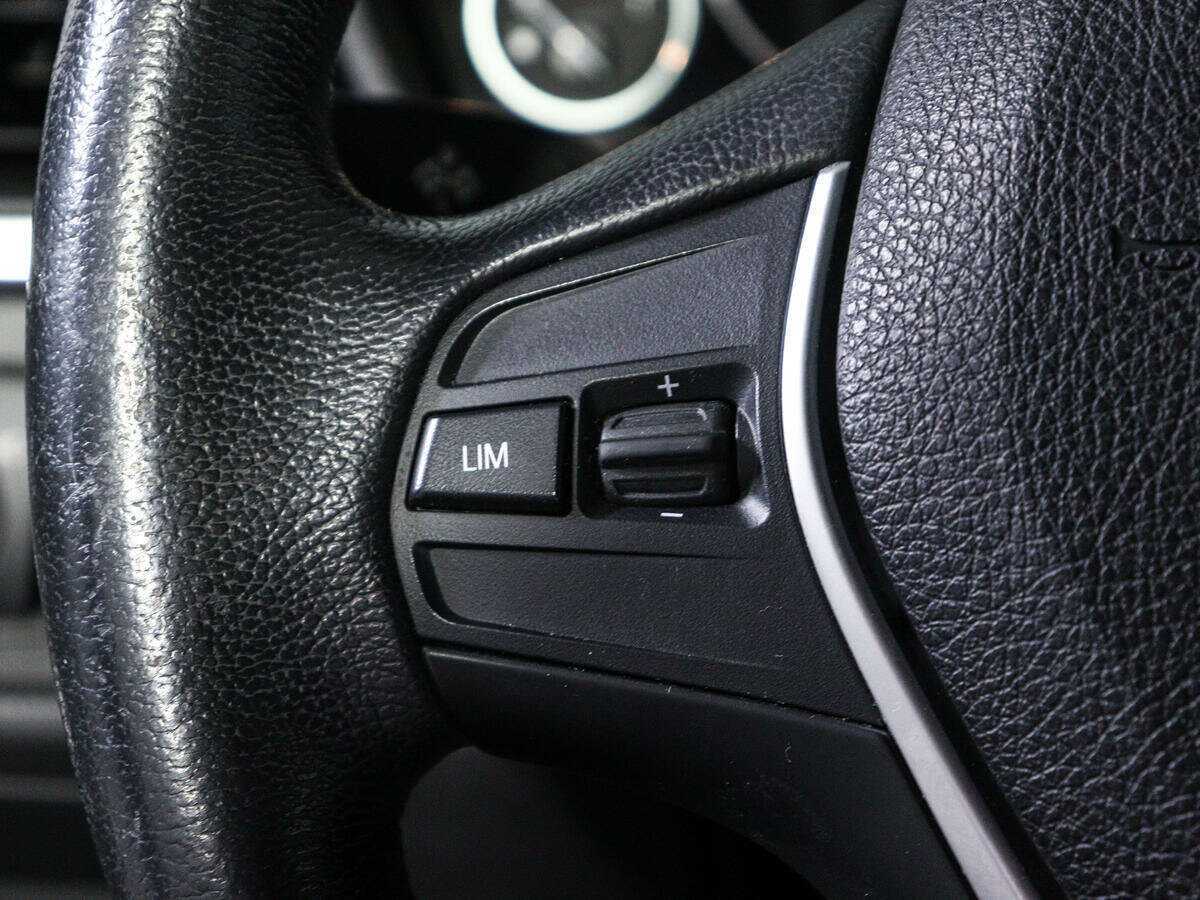 BMW 3 серии с пробегом — 2017 год. Фото: #12