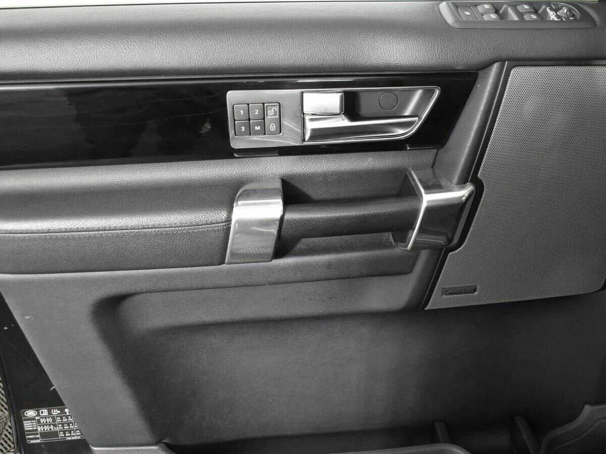 Land Rover Discovery с пробегом — 2014 год. Фото: #16