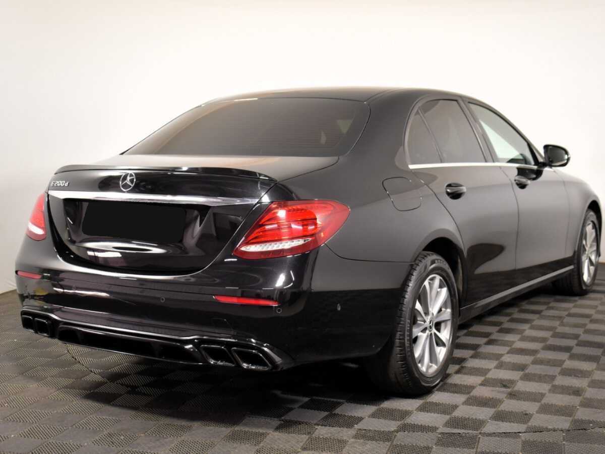 Mercedes-Benz E-Класс с пробегом — 2019 год. Фото: #3