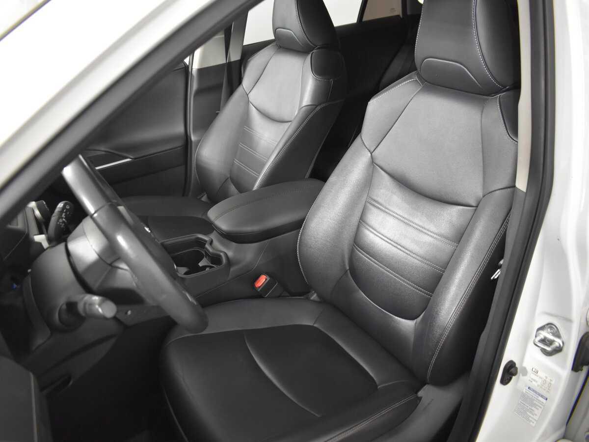 Toyota RAV4 с пробегом — 2021 год. Фото: #13