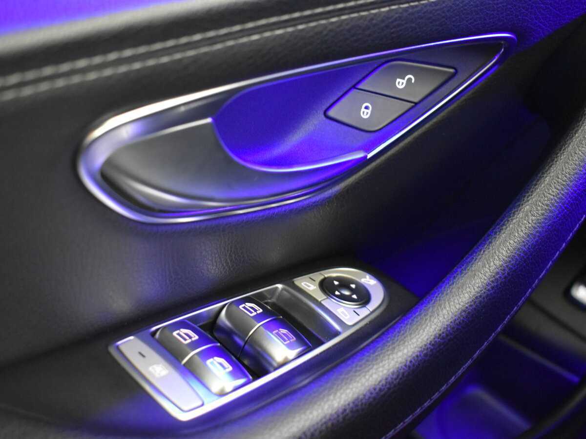 Mercedes-Benz E-Класс с пробегом — 2019 год. Фото: #8