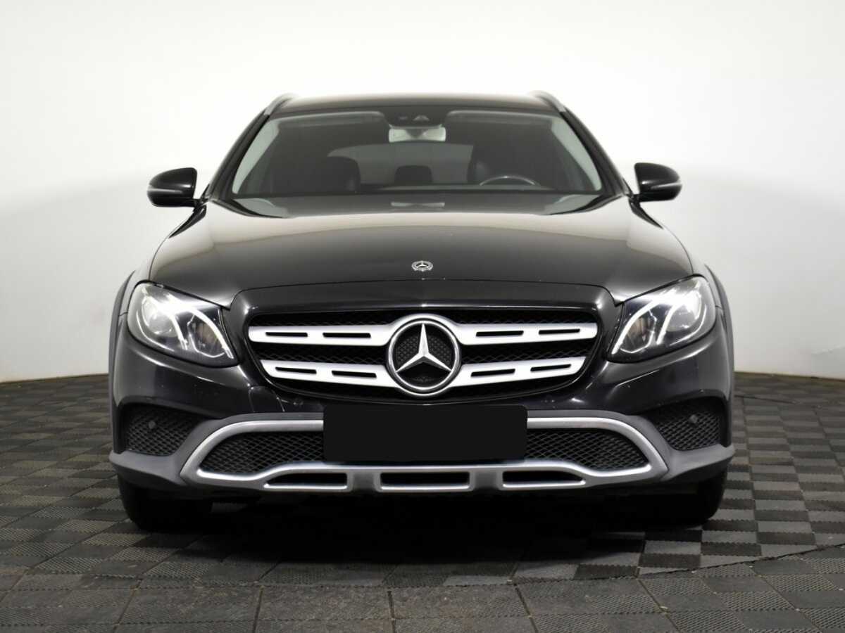 Mercedes-Benz E-Класс с пробегом — 2017 год. Фото: #1