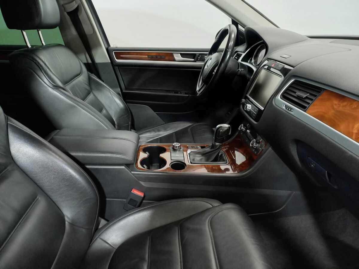 Volkswagen Touareg с пробегом — 2013 год. Фото: #9