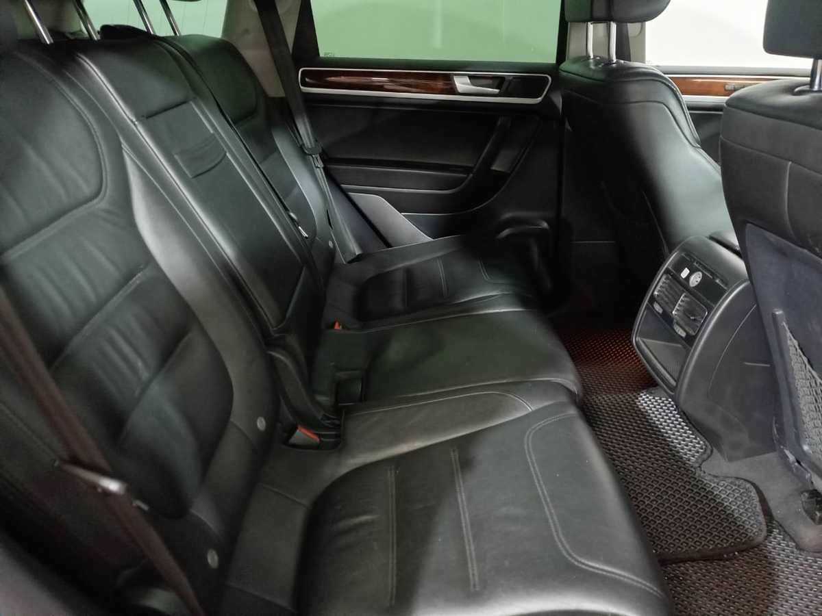 Volkswagen Touareg с пробегом — 2013 год. Фото: #10