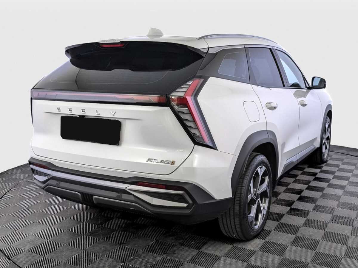 Geely Atlas с пробегом — 2024 год. Фото: #4