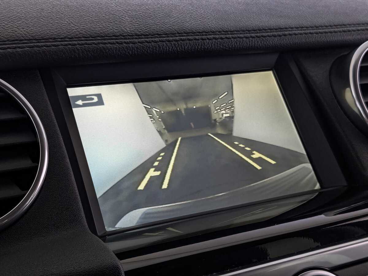 Land Rover Discovery с пробегом — 2014 год. Фото: #22