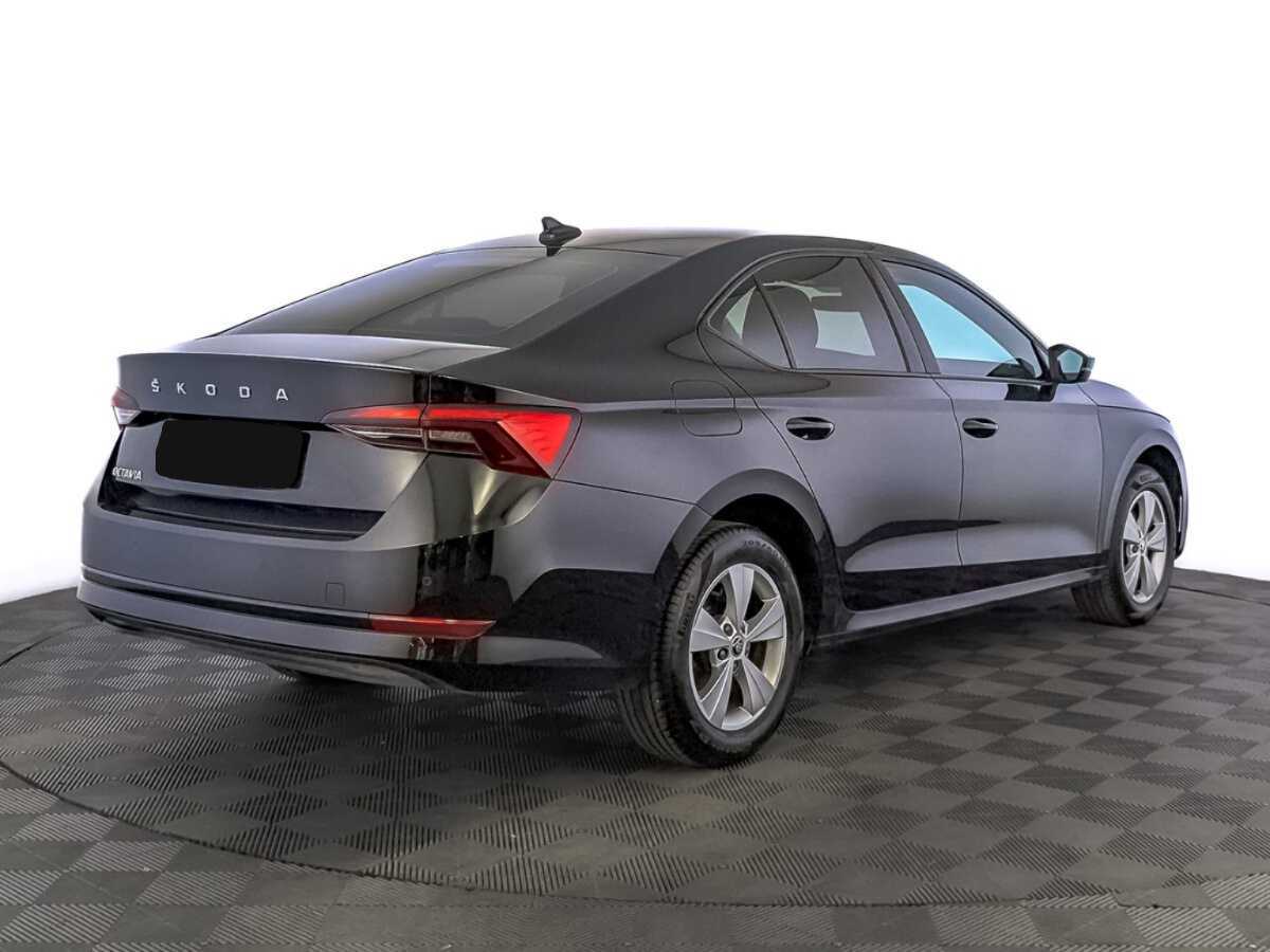 Skoda Octavia с пробегом — 2021 год. Фото: #4